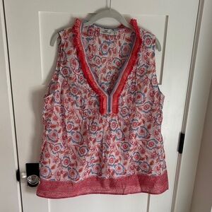 Vineyard Vines White Floral Sleeveless Ruffle V-Neck Top